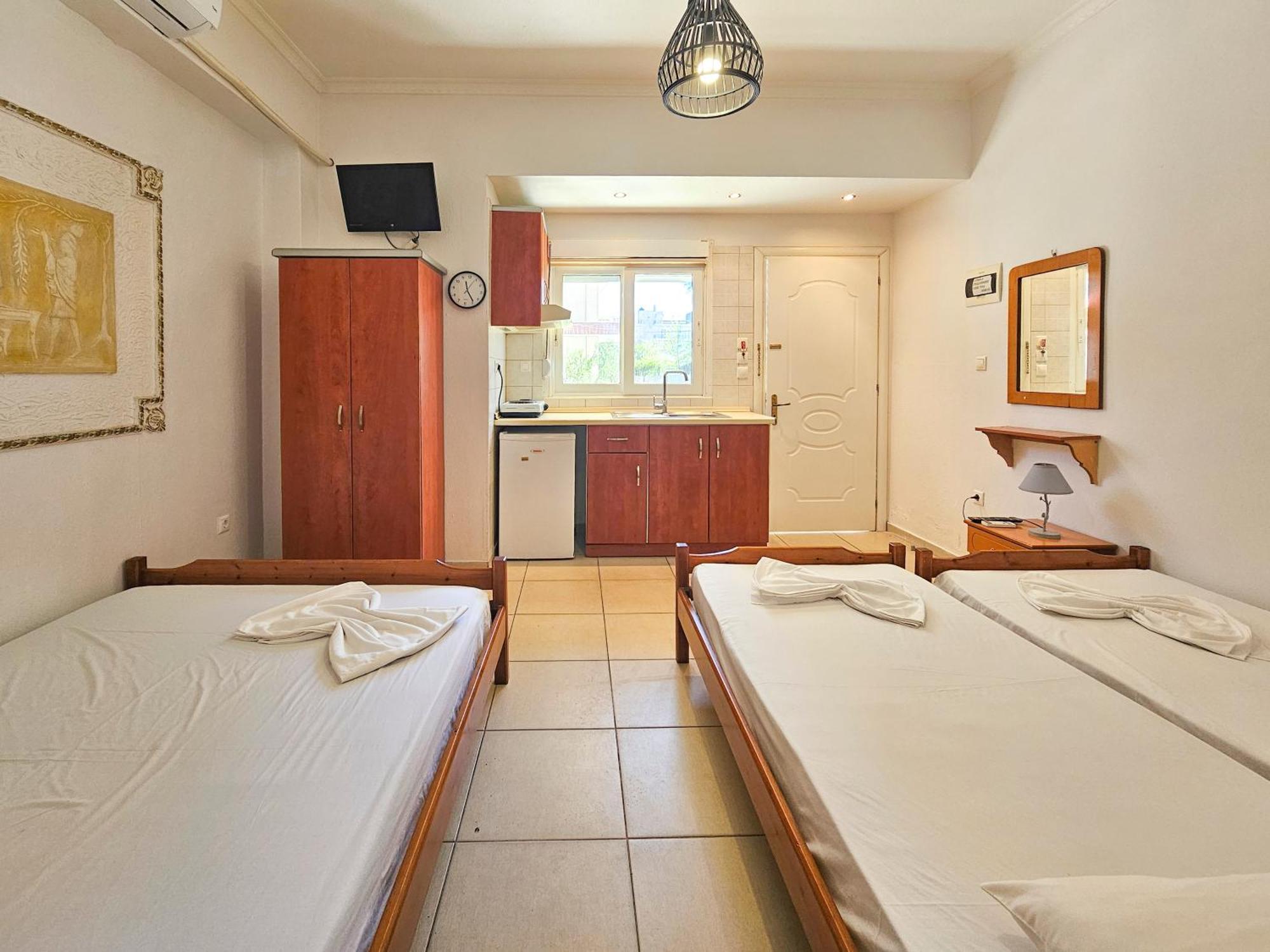 Hotel Exarhos Paralía Buitenkant foto